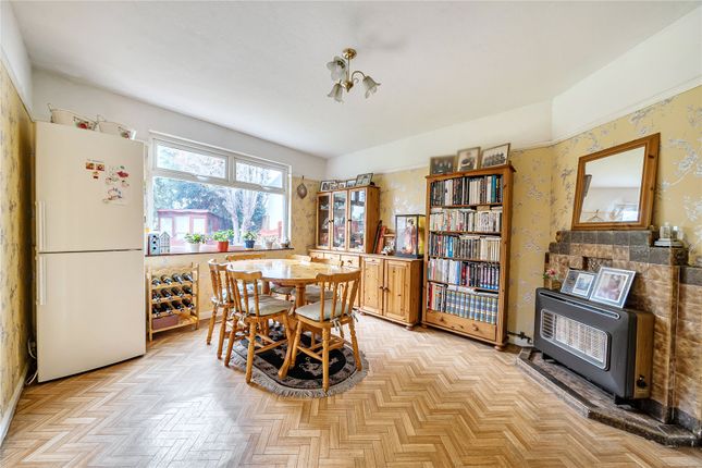 5, Hillside Road, Surbiton photo 3