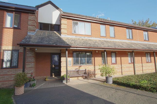 1-bed flat on 29, Albion Court, Billericay, £225,000