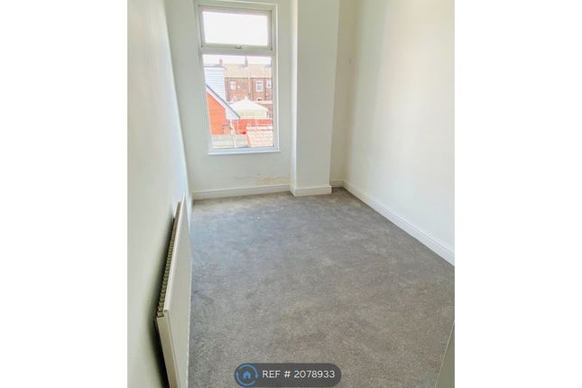 Terraced house to rent in Thomas Street, Atherton, Manchester