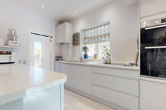 3, Hillbourne Road, Weymouth photo 4