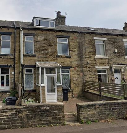 2-bed house on 16, Clay Street, HALIFAX, £580/mo