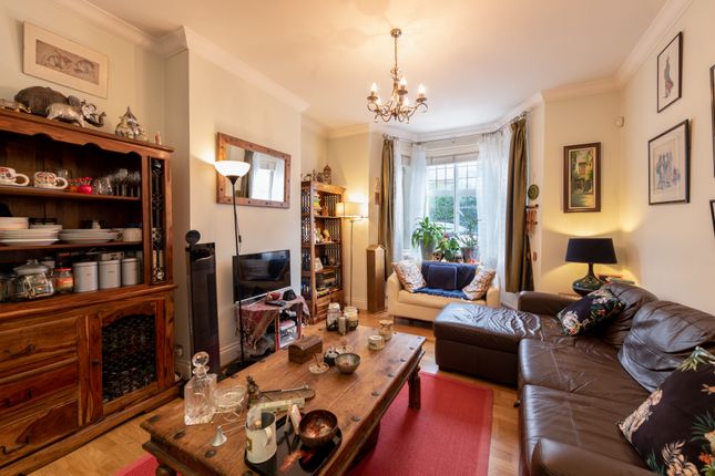 1 Glenloch Court,, Glenmore Road, London photo 4
