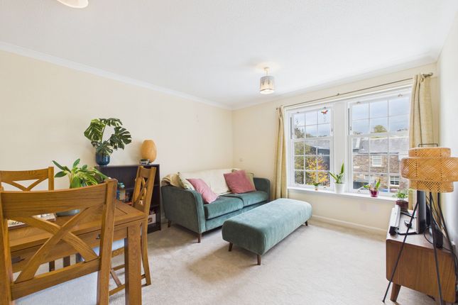 Flat 8 Broomgate Court, Lanark, Lanark photo 2