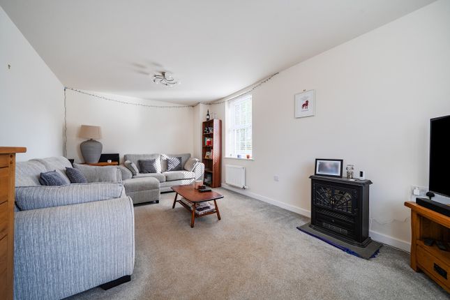 16, Tudor Road, Bury St. Edmunds photo 3