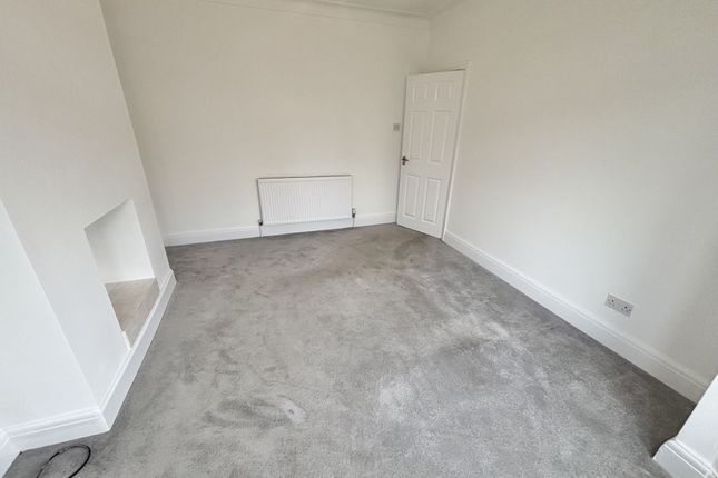 14, Maitland Avenue, Cleveleys photo 3