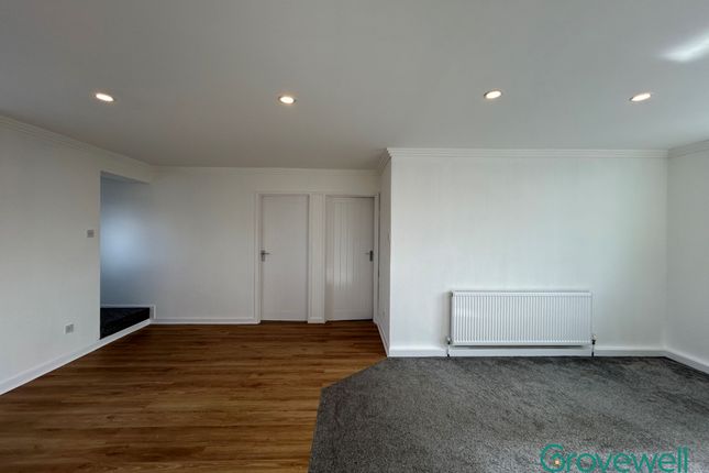 Flat, 5 Clifton Parade, Leyland photo 4