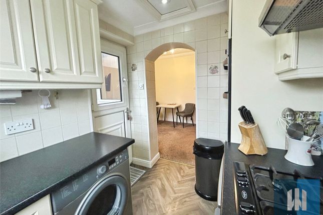 47, Mill Lane, West Yorkshire photo 4