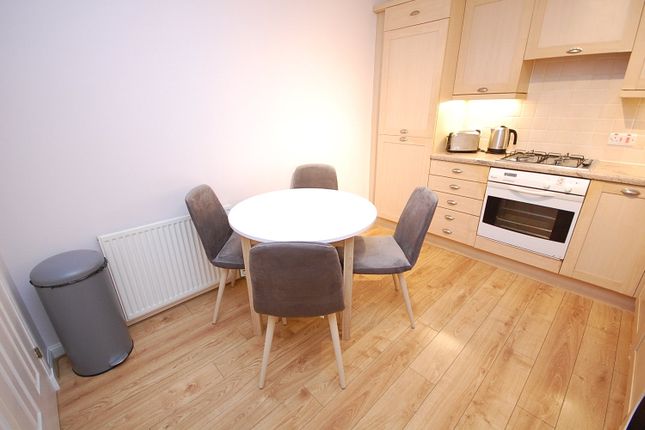 Viewfield Court, City Centre photo 4