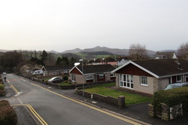 29, Pendre Close, Brecon photo 4
