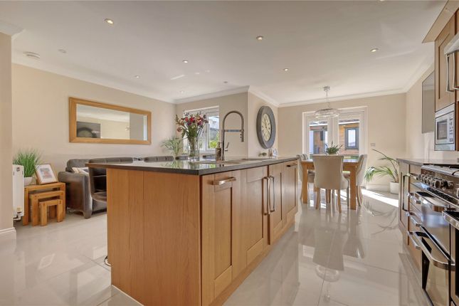 36, Cromwell Road, Brentwood photo 2
