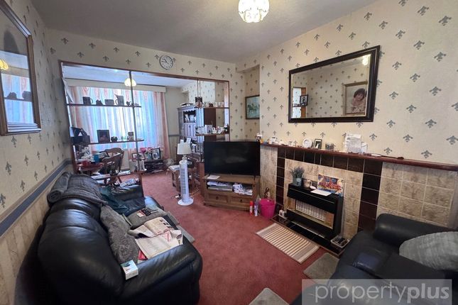2, Wyndham Street, Pentre photo 2