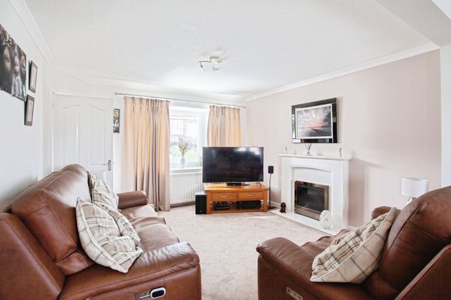 11, Chevet Rise, Barnsley photo 4