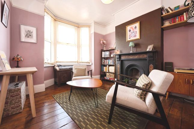 18, Stanley Street, Bedford photo 4