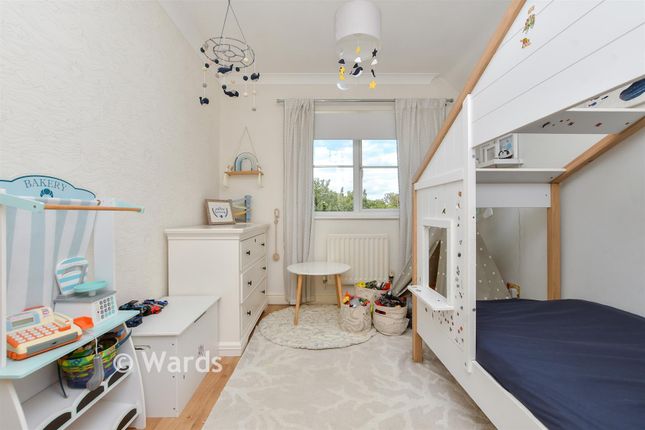 6, Maple Close, Broadstairs photo 4
