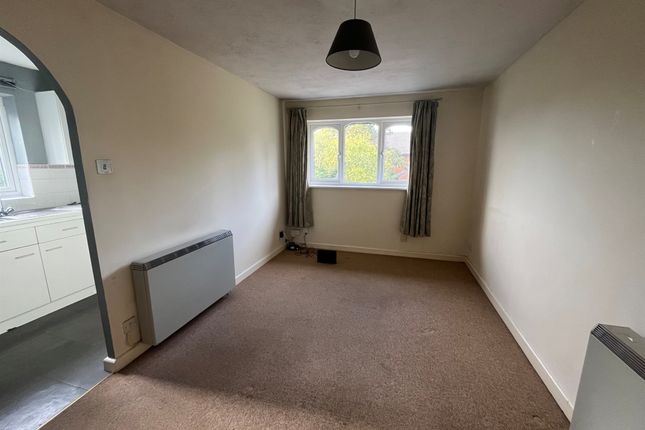 8, Paddock Lane, Stratford-Upon-Avon photo 2