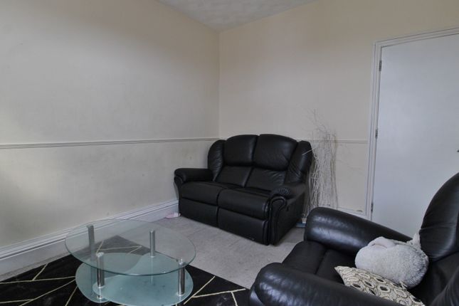 96b, Somers Road, Southsea photo 4