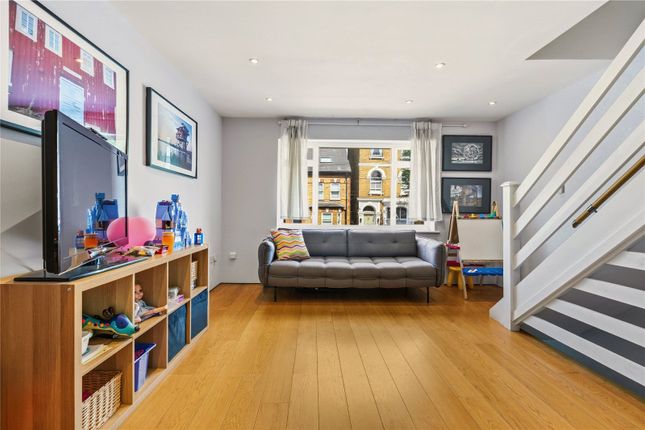 165A, Ramsden Road, London photo 2