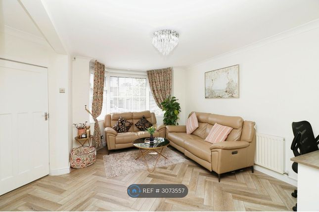 Timperley, Altrincham photo 4