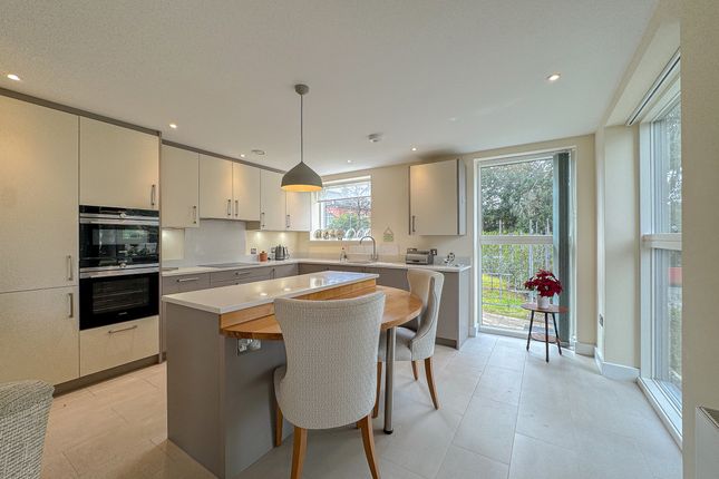 2 Holm House,  Hafod Park, Hereford photo 5