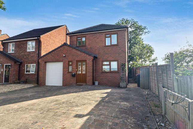 3-bed detached on 9A, Welfen Lane, Newark, £235,000