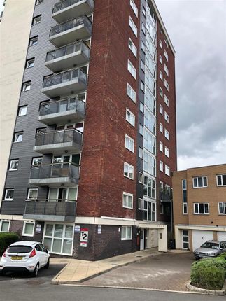 Flat for sale in Lakeside Rise, Blackley, Manchester