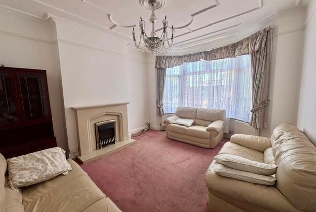 214, Pinner Road, Harrow photo 2