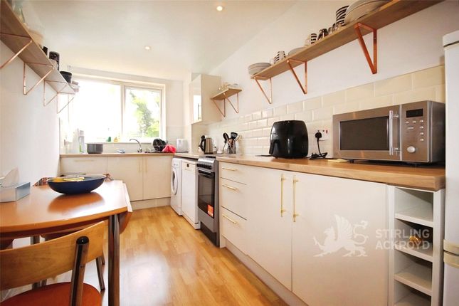 Flat 16 Highdene, 15, Albury Road, Surrey photo 2