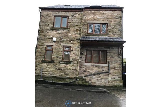 Detached house to rent in Road Knowl, Shaw, Oldham