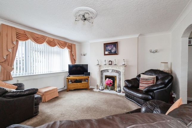 10, Mayfair Close, Greater Manchester photo 2