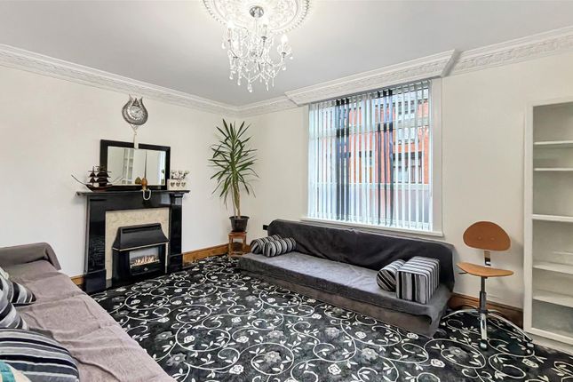 2, Willis Street, Bolton photo 3