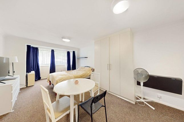 Flat, 2, Selworthy Close, Wanstead photo 4