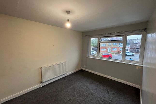 82e Dale Drive, Hayes photo 4