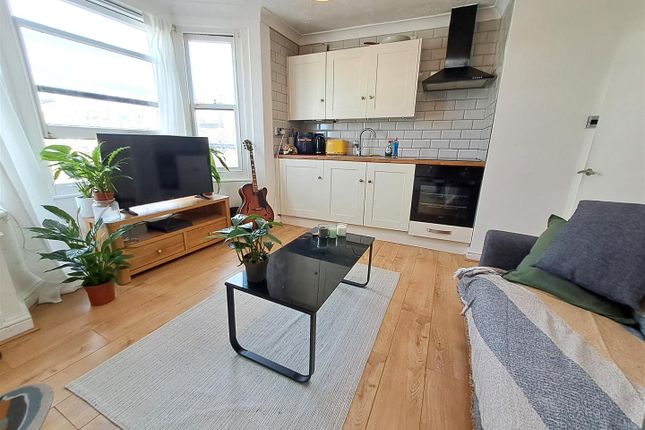 Flat for sale in Hampshire Court, Upper St. James's Street, Brighton
