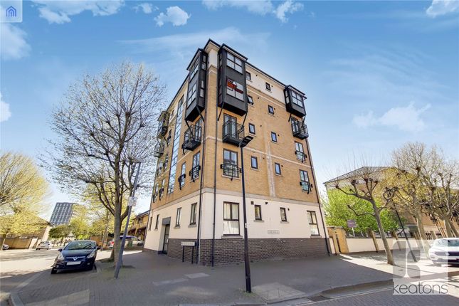 Thumbnail Flat to rent in Parr House, 12 Beaulieu Avenue, London
