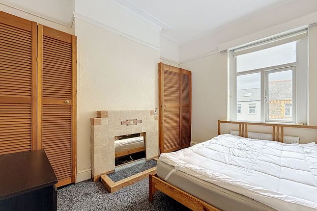 Flat 2, 105A Cathays Terrace, Cardiff photo 3