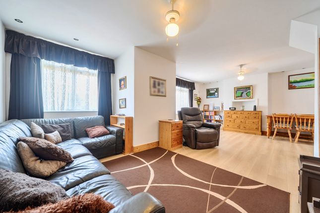 28, Wainscott Road, Rochester photo 4