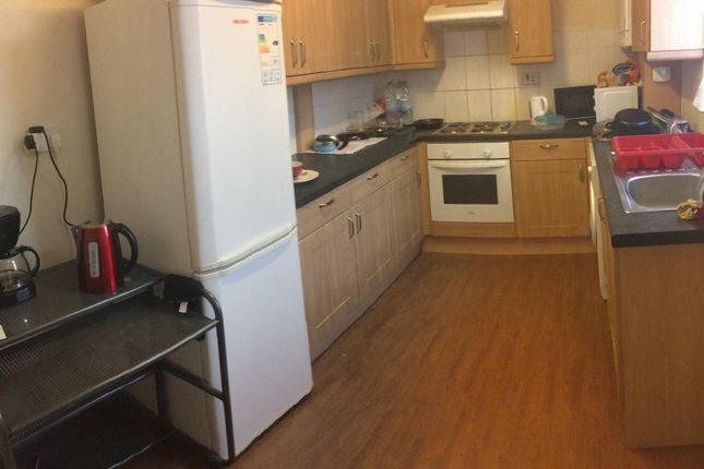 Room Wakefield West Yorkshire Wf1 To 49134142 Room To In Wakefield West Yorkshire