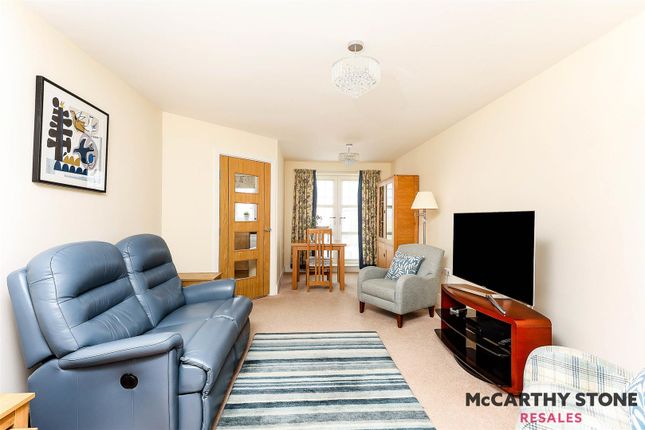 27 Dugdale Court, Coventry Road, Birmingham photo 4