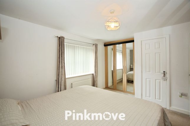 40, Coed Celynen Drive, Newport photo 4