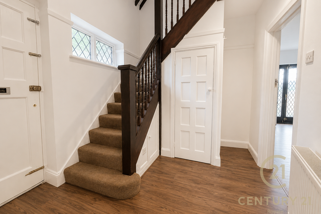 69, Bramshaw Rise, NEW MALDEN photo 3