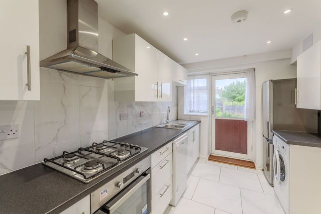 39 Bicester Road, Kidlington photo 2