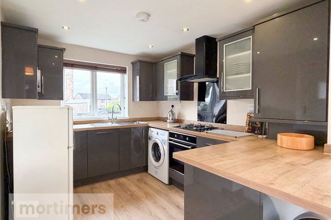 2, Beech Close, Blackburn photo 4