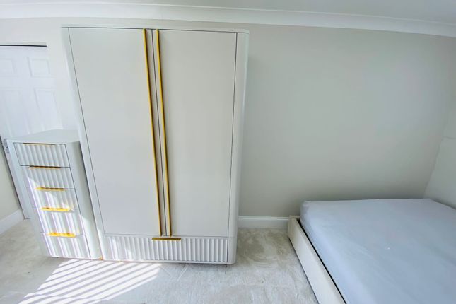 Room 2, Nottingham photo 5