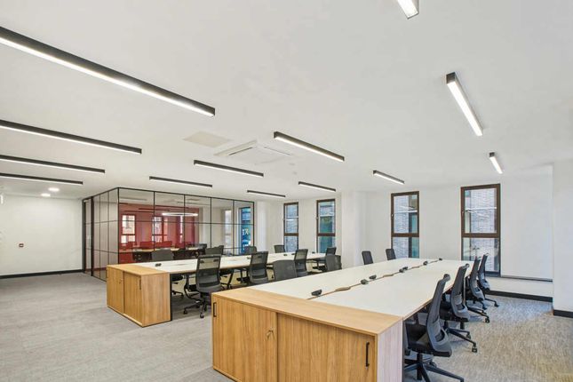 Office to let in Shoreditch High Street, London