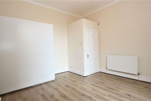 72, Trinity Road (G/F), London photo 4