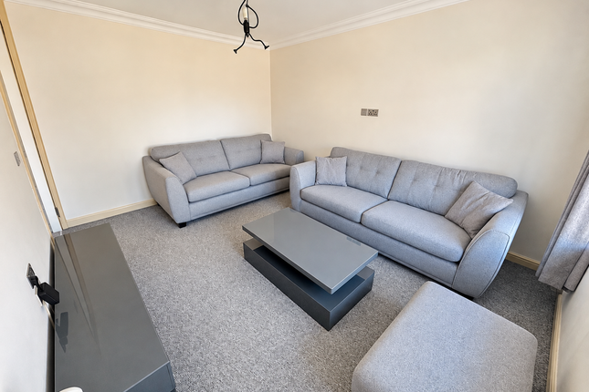Sedgemoor Close, Yeovil photo 3