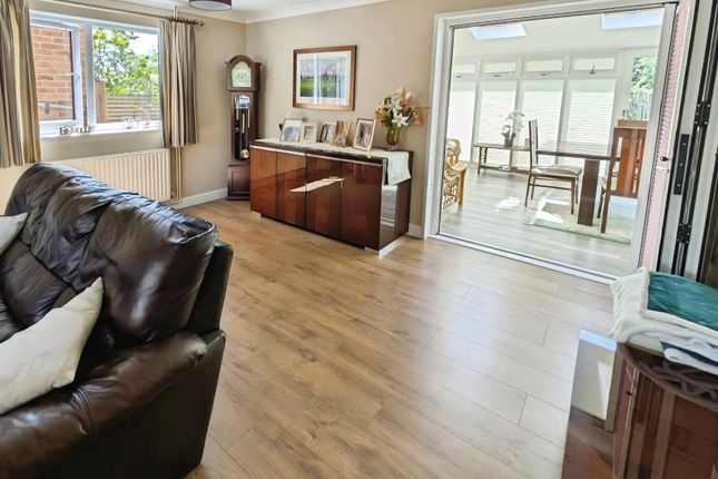 12, Walshe Avenue, Bristol photo 3