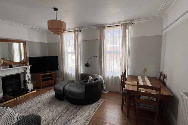 Flat 2, 45, Church Road, Exeter photo 2