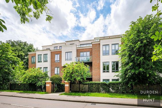 3 Eton Heights, Woodford Green photo 2