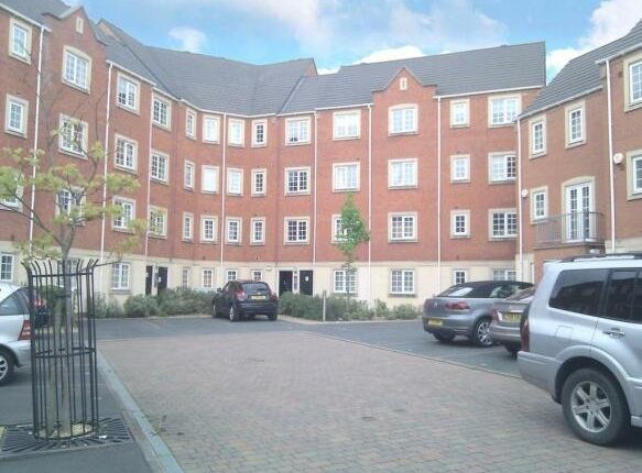 Thumbnail Flat to rent in Madison Avenue, Brierley Hill, West Midlands